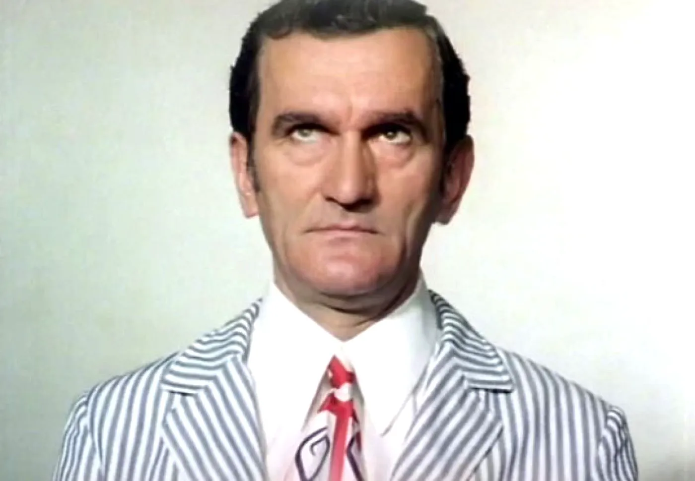 AVANS Axinte povestește cu emoție despre Puiu Călinescu și Adrian Păunescu, oamenii care i-au schimbat viața. „Era genial, avea 20 de pisici”