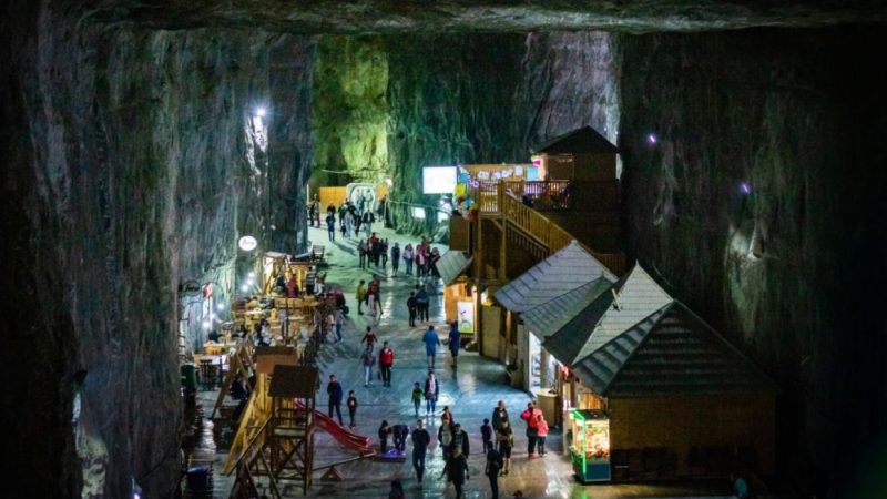Salina Praid a fost închisă din cauza infiltrațiilor. Povestea uneia dintre cele mai populare atracții din România