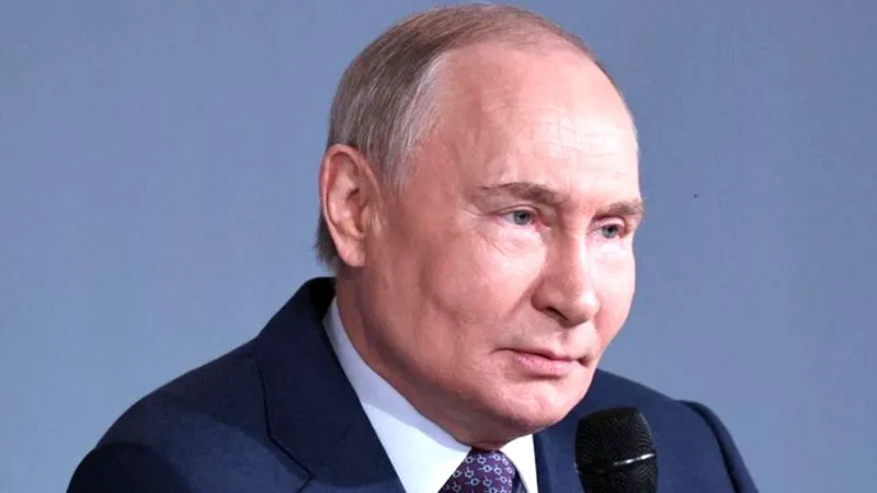 Vladimir Putin recunoaște că e violent și își stăpânește cu greu furia. „Trebuie să lovești primul…”