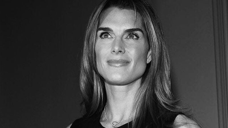 Brooke Shields, în costum de baie, la 60 de ani. Imagini care-ți taie respirația