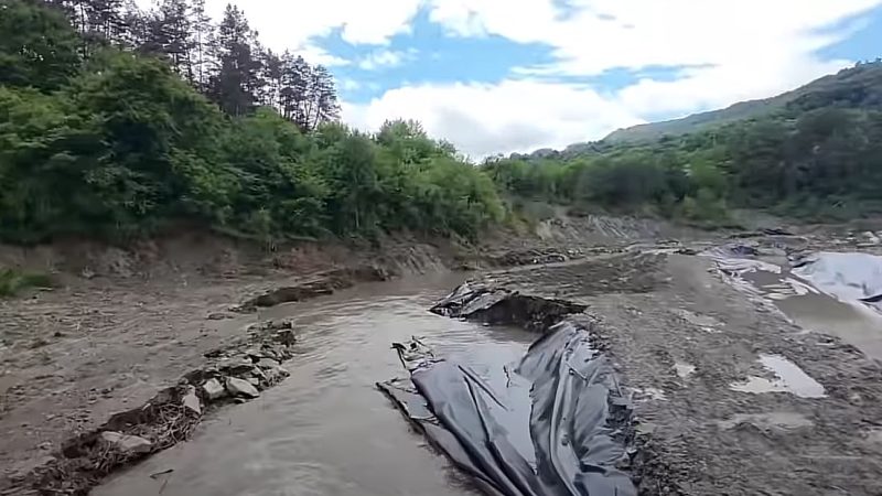 Drumul public din zona Salinei Praid a fost restricționat. Autoritățile anunță noi măsuri urgente