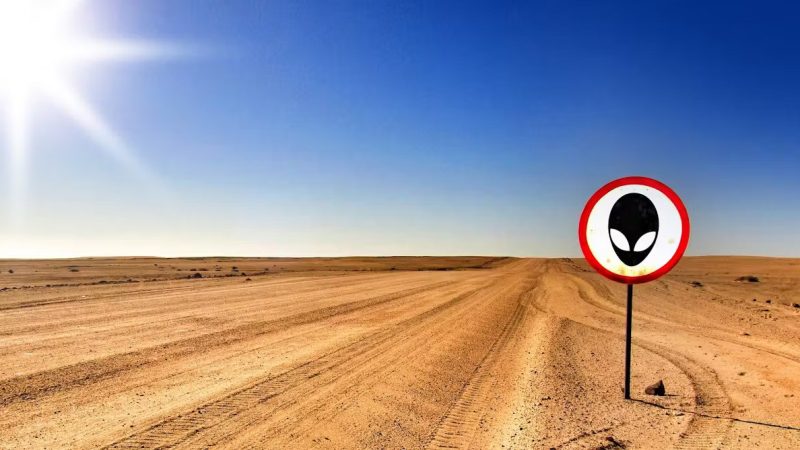 Descoperire bizară în deșertul Sahara, pe hărțile Google. Apare teoria unui OZN îngropat