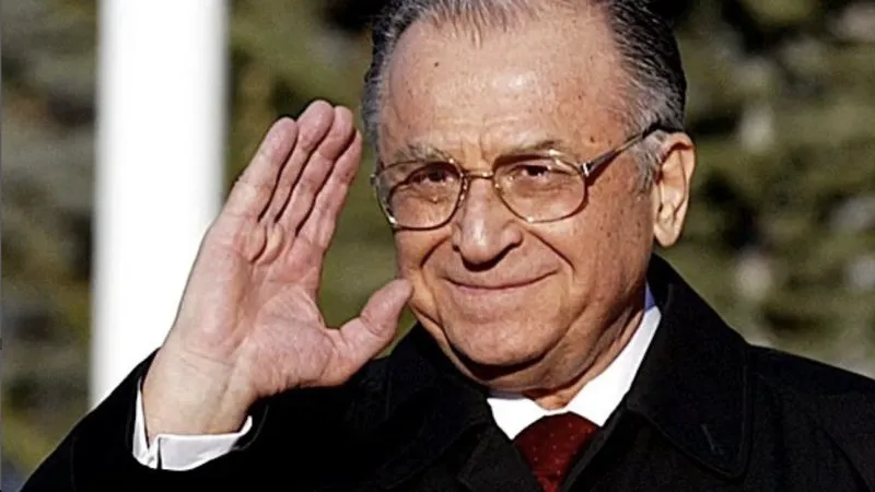 Date de ultimă oră despre starea de sănătate a lui Ion Iliescu. Ce urmează să facă medicii