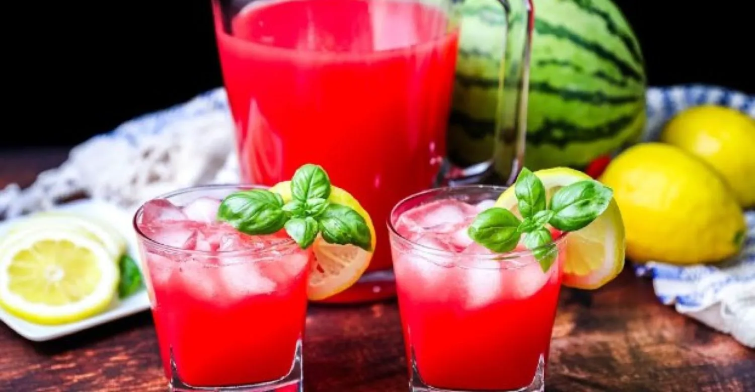 Limonade răcoritoare pentru o vară fierbinte. Rețete de care nu vă veți mai despărți