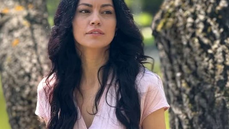 Fosta soție a lui Kamara face furori în serialul „Ana, mi-ai fost scrisă în ADN”. Pe Oana Hănțoiu o așteaptă acasă Leon