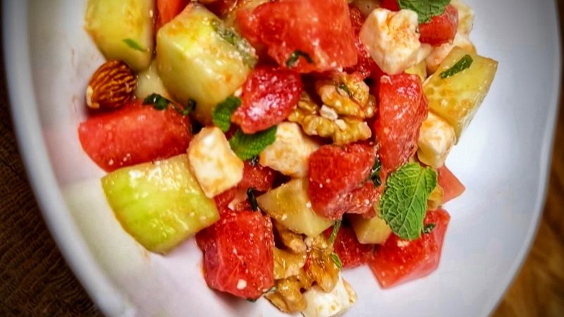 Slăbiți mâncând această salată picantă preferată de italieni, vara. E sățioasă, hidratantă și delicioasă