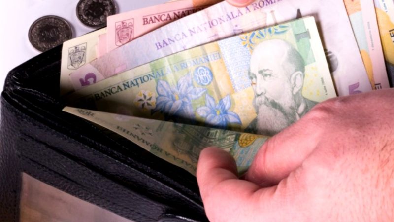 Val de scumpiri de la 1 iulie. Ce îi așteaptă pe români în perioada următoare