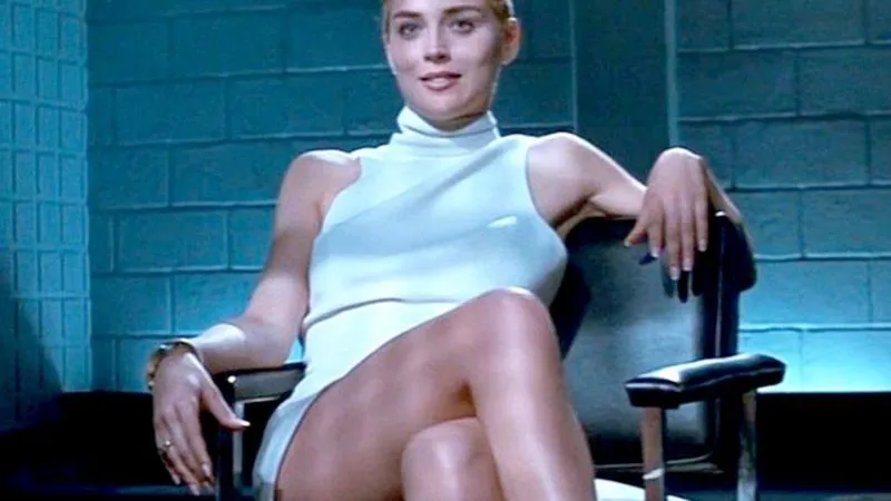 Sharon Stone, dovadă incredibilă de curaj la 68 de ani. S-a fotografiat la piscină, fără filtre