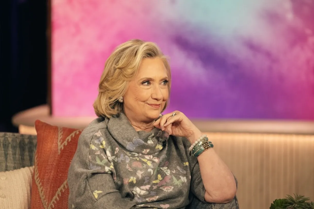 Imaginile ciudate cu Hillary Clinton nu sunt trucate! „A fost aruncată în dubă ca o bucată de carne”