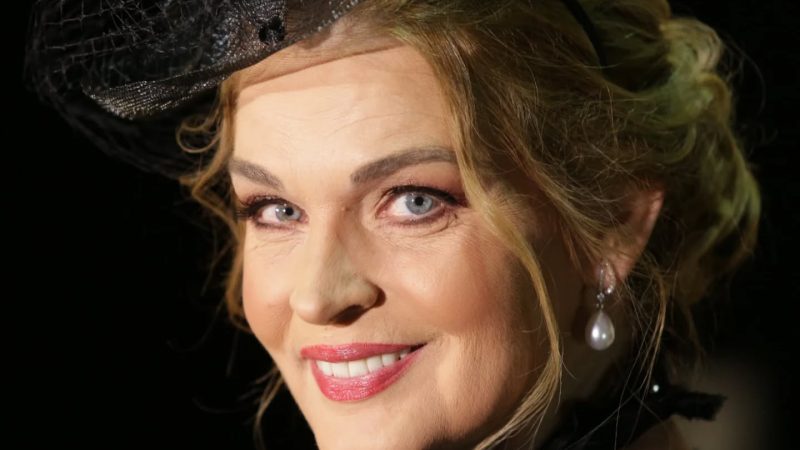 Actrița Manuela Hărăbor acuză Pro TV de discriminare pe bază de „expunere politică”. Spune că a fost eliminată dintr-un serial