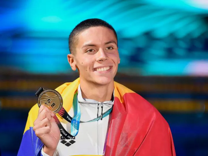 Mesajul exploziv al lui David Popovici către iubită, după ce a câștigat aurul și titlul de campion mondial