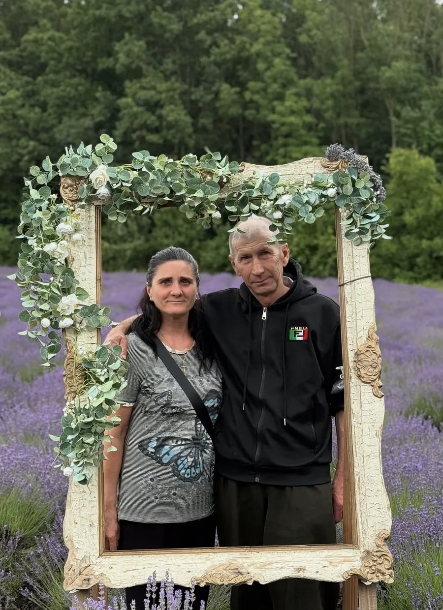 Cum arată azi părinții Cristinei Ciobănașu, la 16 ani de când fiica lor s-a mutat la Ruxandra Ion. Actrița îi ajută și acum 