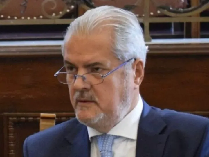 Adrian Năstase, ironii la adresa măsurilor din guvernul Bolojan. Propune impozitarea urșilor
