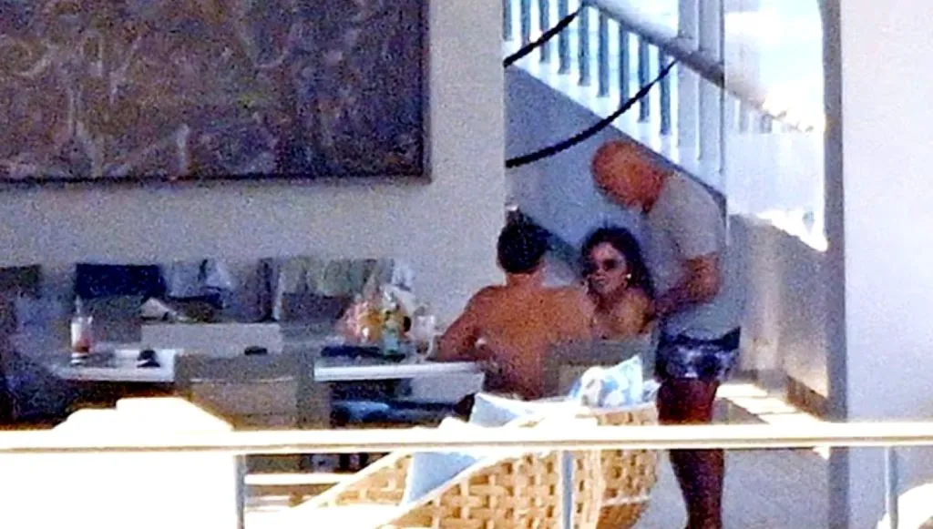 Katy Perry și Orlando Bloom, despărțiți, dar împreună. Fostul cuplu „le-a stricat luna de miere” lui Jeff Bezos și Lauren Sanchez