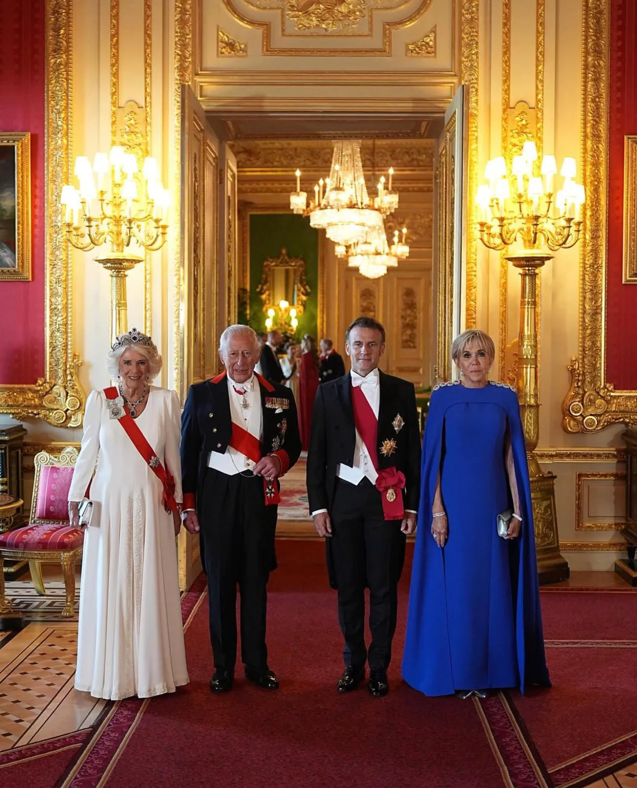 Ministrele și Prima Doamnă ar putea să învețe cum să se îmbrace la întâlnirile oficiale. Banchetul oferit de Regele Charles, lecție de stil – Foto