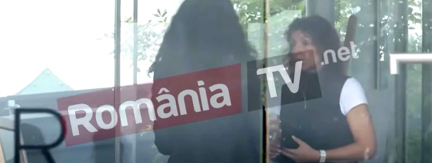 Mihaela Rădulescu, alături de sicriul lui Felix cu un simbol al durerii și al legăturii eterne. A avut o cerință stranie pentru prieteni și familie
