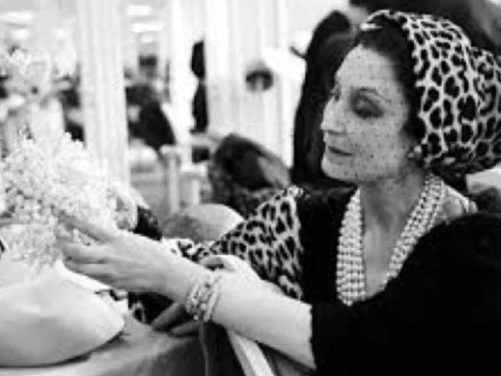 O româncă, fostă damă de companie, l-a inspirat pe celebrul Christian Dior să creeze parfumul celebru în lume