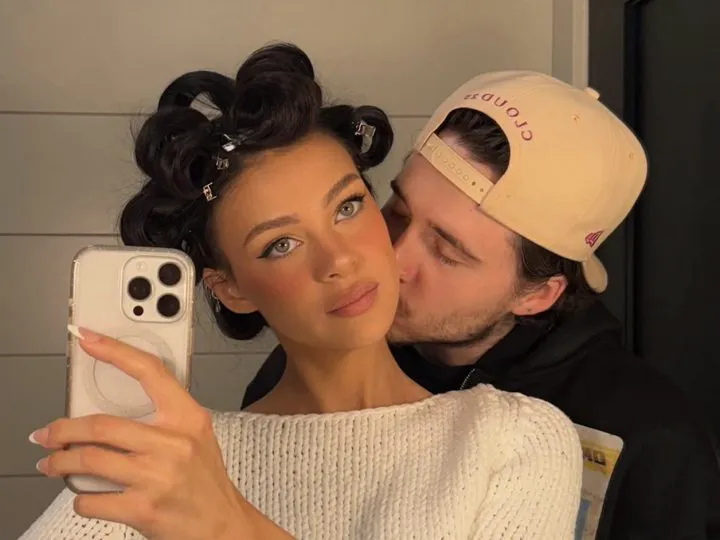 Nicola Peltz întreține scandalul cu celebrii ei socri. Răspunde acuzațiilor că l-ar „controla” pe Brooklyn Beckham