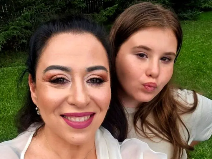 Oana Roman, mândră și fericită de ce a făcut fiica ei la Cannes. Isa devine adolescentă