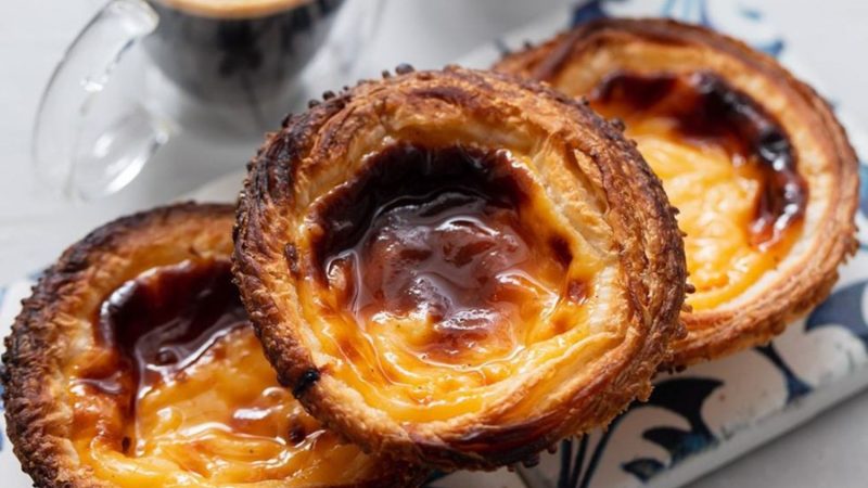 Pasteis de Nata, cea mai iubită prăjitură portugheză. Rețeta a fost creată de călugări acum 300 de ani