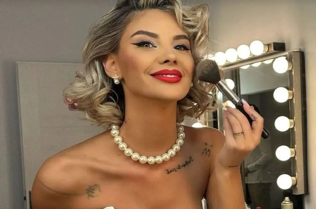 Lui Alex Bodi i s-a pus pata pe Ramona Olaru. Vrea să o facă de râs dezvăluind viața ei intimă