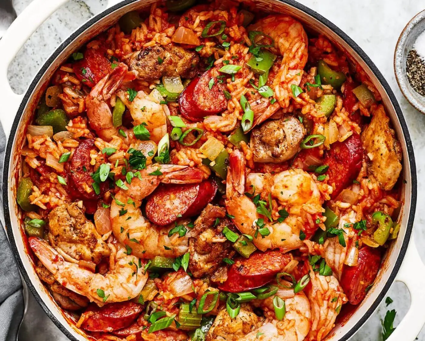 Jambalaya, cea mai reconfortantă mâncare din Louisiana. Rețeta unui expert în bucătăria cajun 