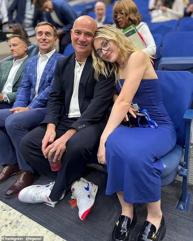 Legendarul tenisman Andre Agassi, apariție rară alături de fiica lui și a lui Steffi Graf. Alături de ei a fost și iubitul tinerei 
