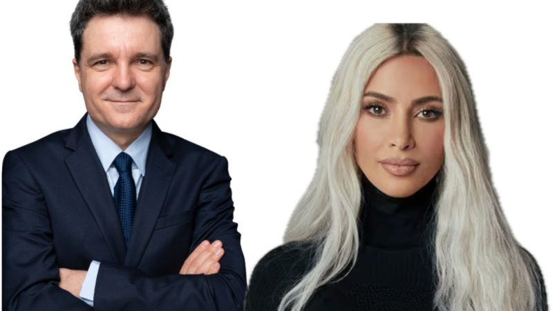 Nicușor Dan o copiază pe Kim Kardashian. Imagini incredibile din culisele vieții sale de lider