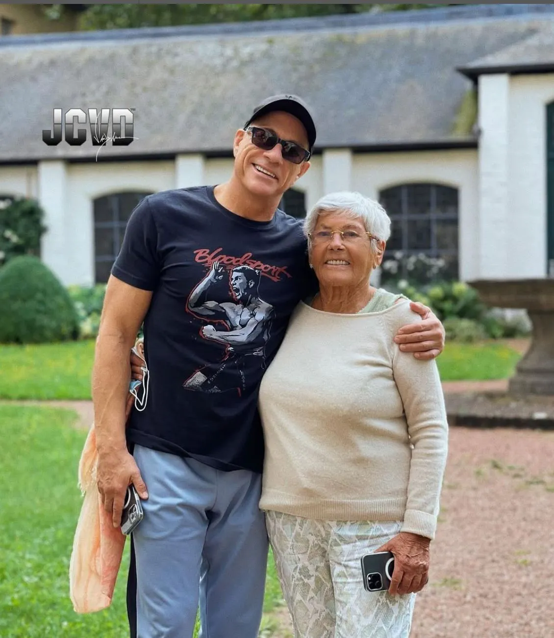 Jean Claude Van Damme a ajuns pe masa de operație. Și-a neglijat problema până când starea i s-a agravat 