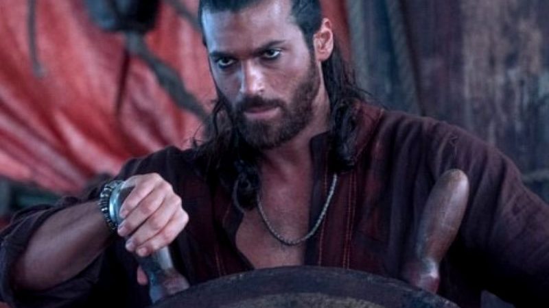 Celebrul actor Can Yaman și iubita sa au făcut reclamă României. Vedeta vrea să ducă relația la alt nivel