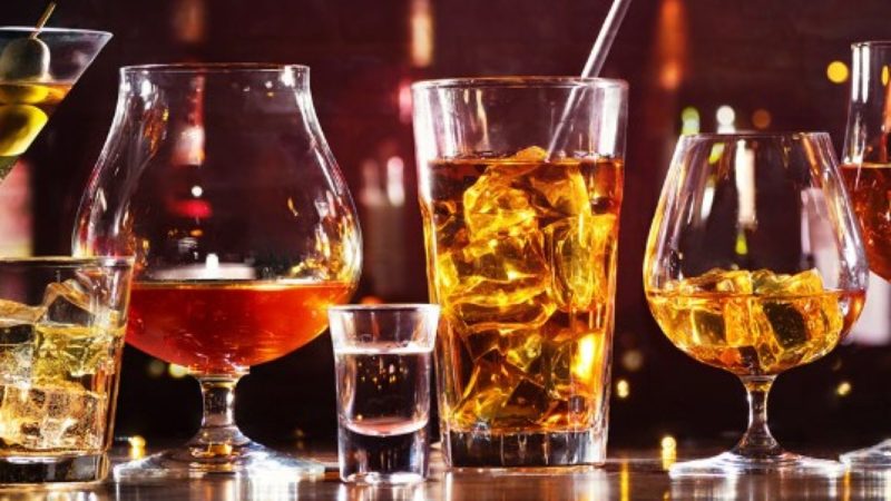 Am venit aseară beat și nevastă-mea m-a întrebat: unde ai fost, nenorocitule. E genial ce răspunde bărbatul