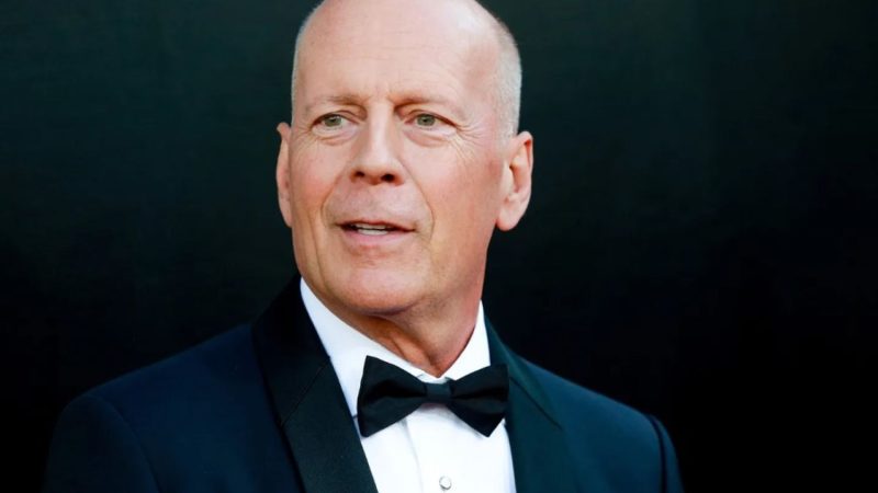 Soția lui Bruce Willis dezvăluie „cea mai grea decizie” pe care a luat-o după diagnosticarea cu demență a actorului