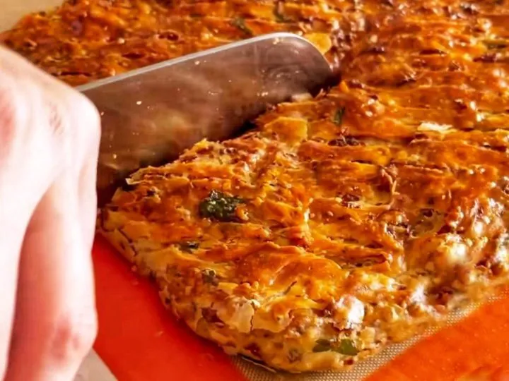 Merită să încercați rețeta tradițională turcească de burek cu carne