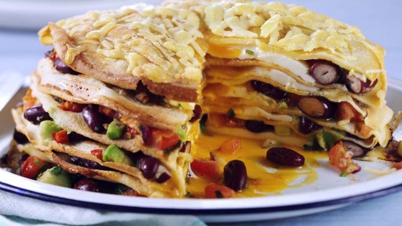 Celebrele clătite mexicane nu trebuie să lipsească de pe masă în această vară. Rețeta e simplă