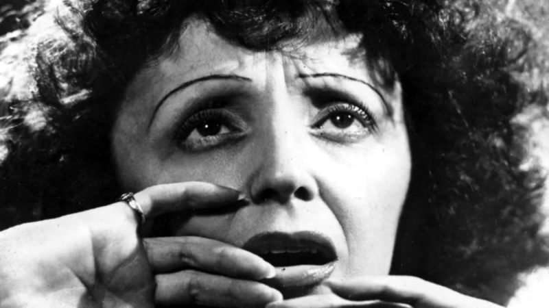 Edith Piaf, steaua muzicii franceze, și viața ei mizerabilă. Marile iubiri au sfârșit dramatic