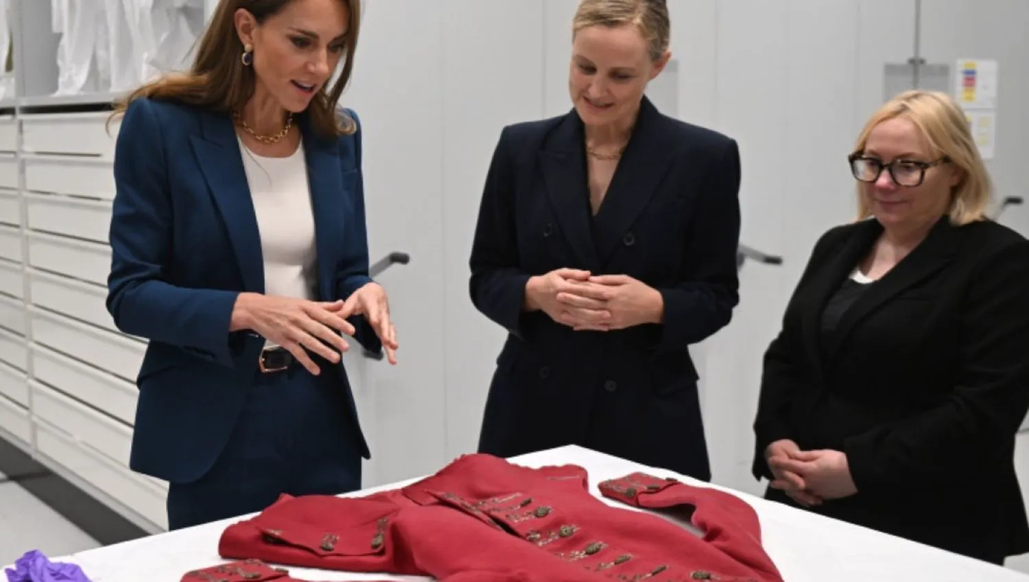 Prințesa Kate, mândră de mini-expoziția pe care a deschis-o la Londra. „Obiectele pot spune o poveste”