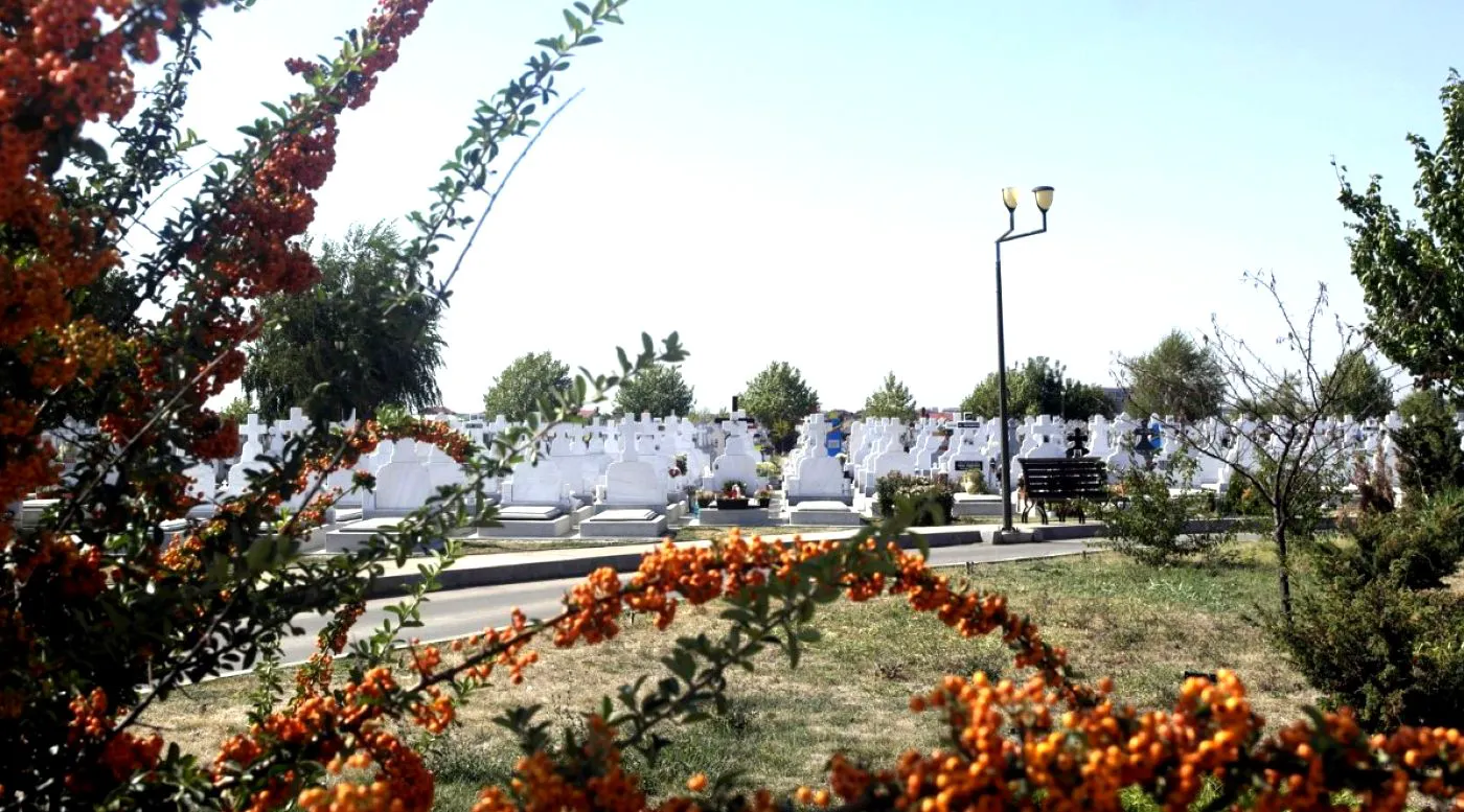 Ion Iliescu va fi înmormântat creștinește, cu slujbă și preoți. S-a schimbat însă cimitirul