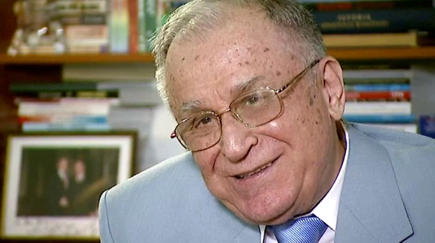 Ion Iliescu, dezvăluiri emoționante despre vecinul lăutar „care avea lumină în casă”. Mama președintelui l-a scos dintr-o situație critică