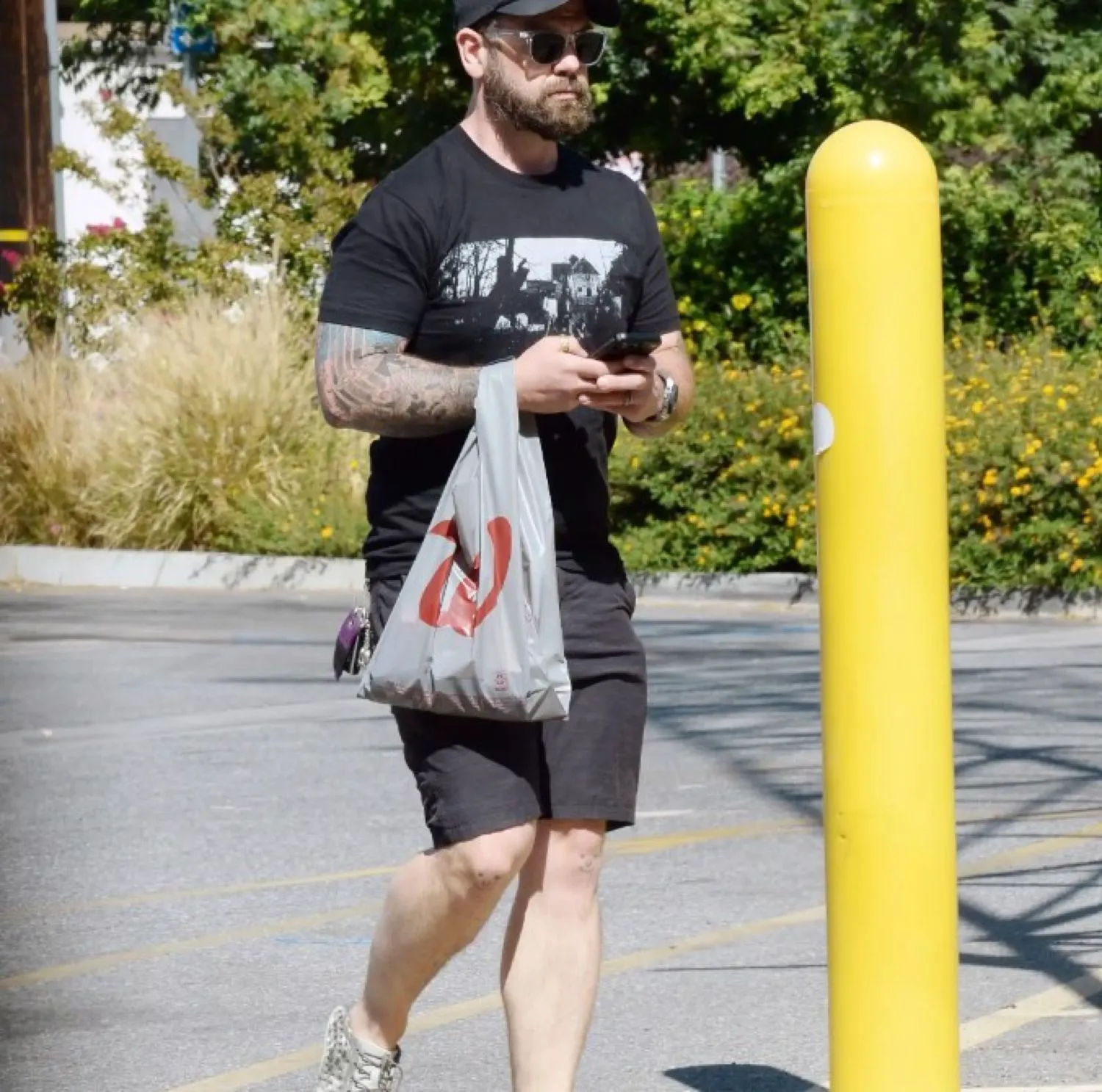 Fiul lui Ozzy Osbourne i-a adus un omagiu tatălui la o lună de la deces. Cum a apărut Jack Osbourne