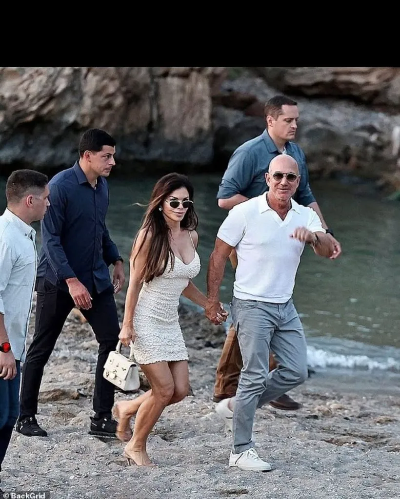 Tot internetul râde de soția lui Jeff Bezos. Cum a apărut la întâlnirea cu Leonardo DiCaprio