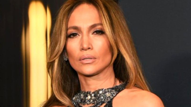 Jennifer Lopez, refuzată la intrarea într-un magazin Channel. De supărare, a cheltuit mii de dolari la magazinul de alături