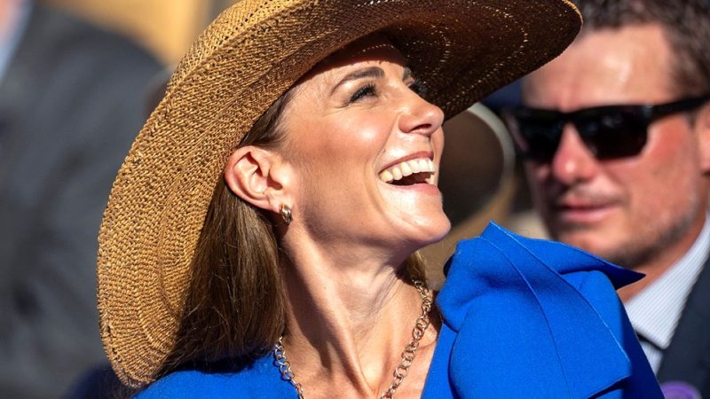 Marele secret al casei regale britanice. Kate Middleton, forțată să facă o intervenție chirurgicală pentru a fi pe placul familiei?