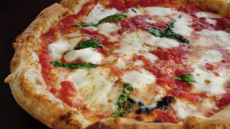 Istoria neștiută a pizzei Margherita. A fost creată la Palatul Capodimonte pentru regina Margherita a Italiei