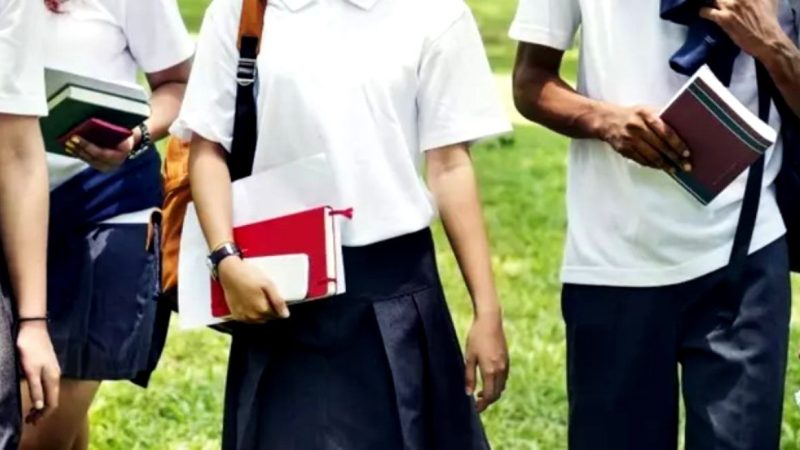 Drama unei familii de români din Anglia. Amenzi usturătoare pentru că și-au dus fetițele bolnave la tratament în România