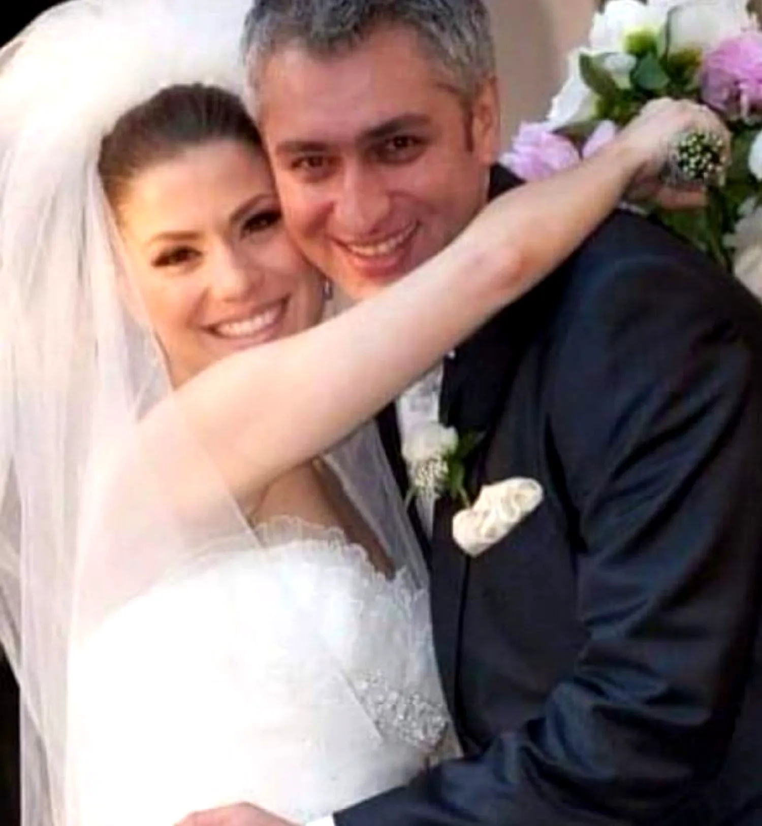 O actriță cunoscută a spus adio căsniciei. „Le mulțumesc socrilor”
