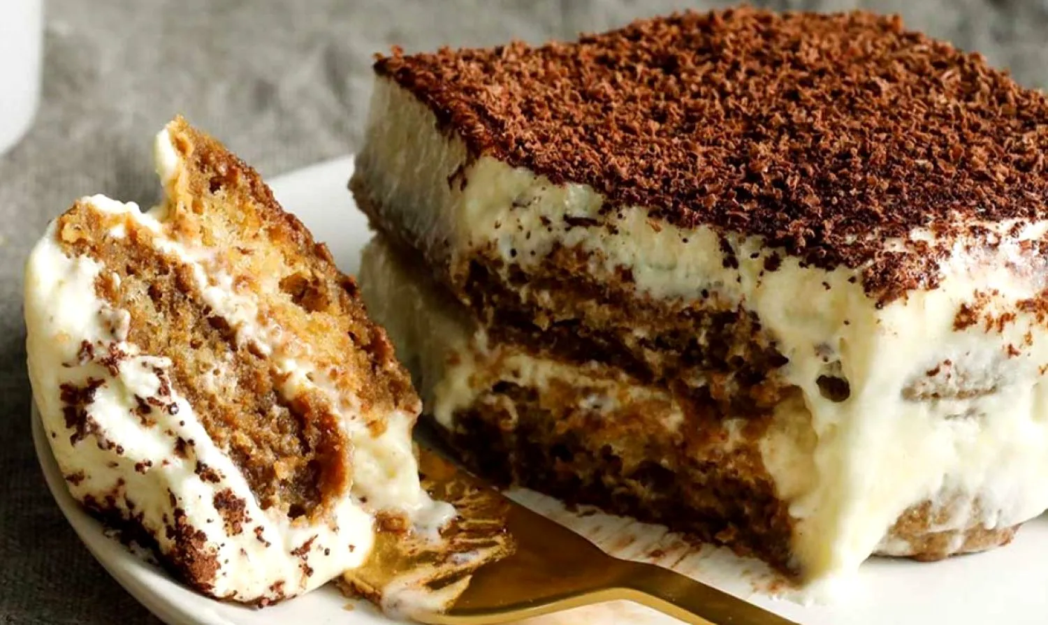 Tiramisu din pâine uscată, un desert mai puțin caloric, dar extraordinar de gustos. Rețeta se prepară rapid