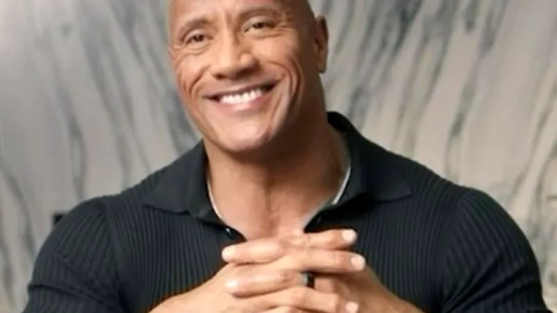 Dwayne Johnson va rămâne un super luptător în istoria cinematografiei, prin contract. Actorul dă dovadă de istețime