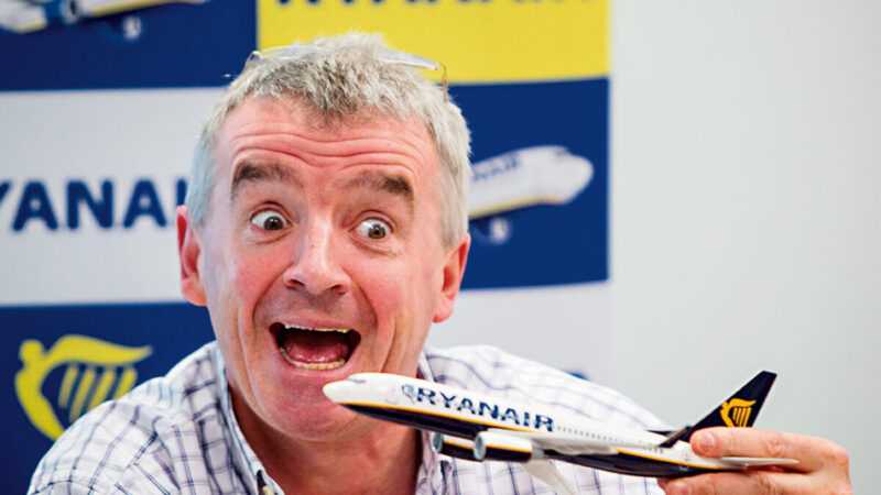 Șeful Ryanair conduce un Mercedes S-Class cu taximetru. Metodă ingenioasă de a fenta legea te va șoca!