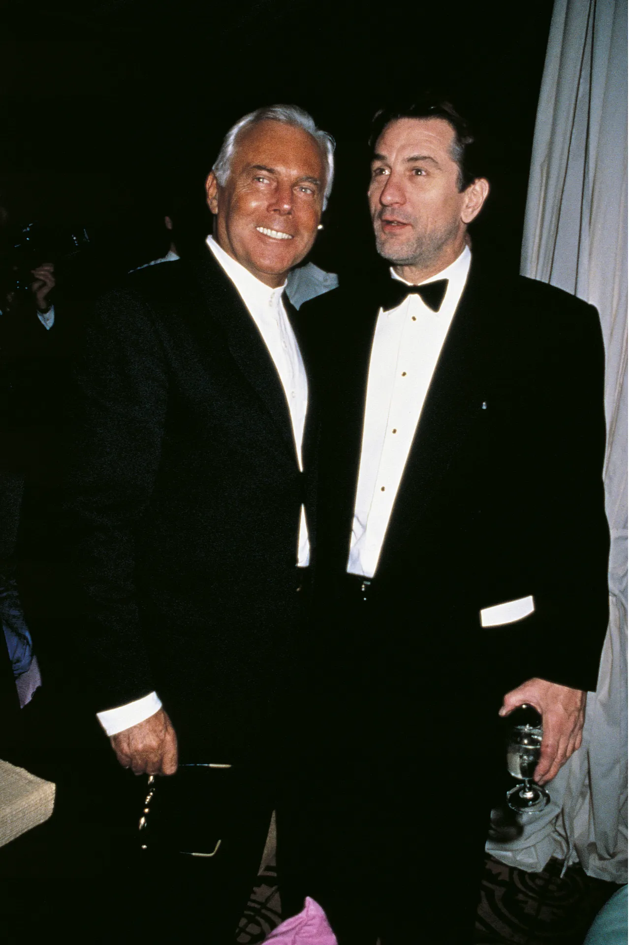 Giorgio Armani, designerul care i-a învățat pe bărbați să poarte costum „ca bogații”. Totul a început cu Richard Gere