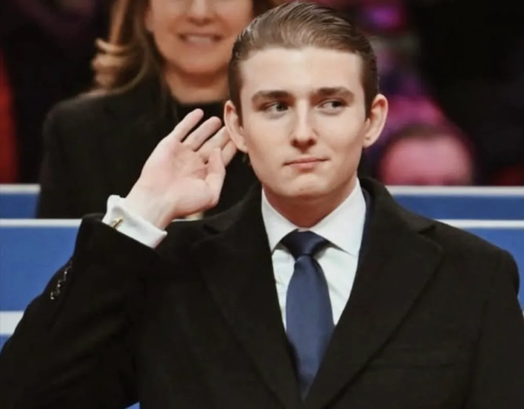 Barron Trump, mai excentric decât tatăl său! Fiul fostului președinte și-a etalat forța financiară în fața unei fete
